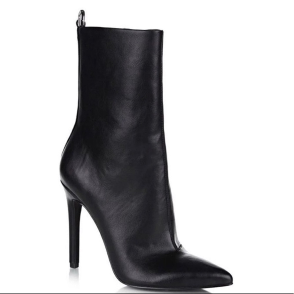 New Revolve Danielle Guizio Vault Boot